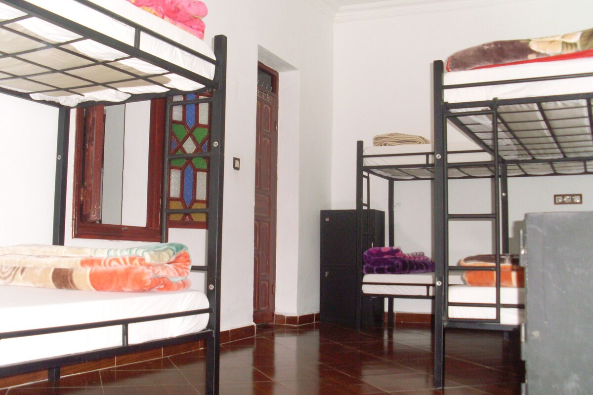 ห้องพักรวม, หอพักรวม (4 pers) | ตู้นิรภัยในห้องพัก, Wi-Fi ฟรี
