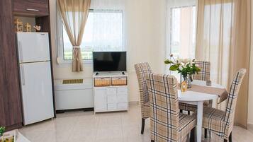 Apartment, 2 Bedrooms (Manolia) | Desk, soundproofing, iron/ironing board, free WiFi