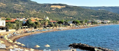Beach nearby, free beach cabanas, beach umbrellas