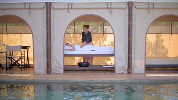 VIP Pool Tent | Room amenity