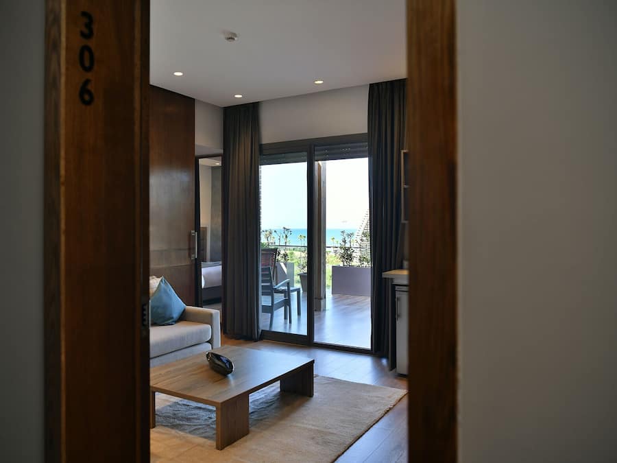 Superior Suite, 1 King Bed with Sofa bed | Living area