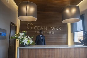 Reception - Ocean Park Hotel, Premium Suites & Wellness (Casablanca)
