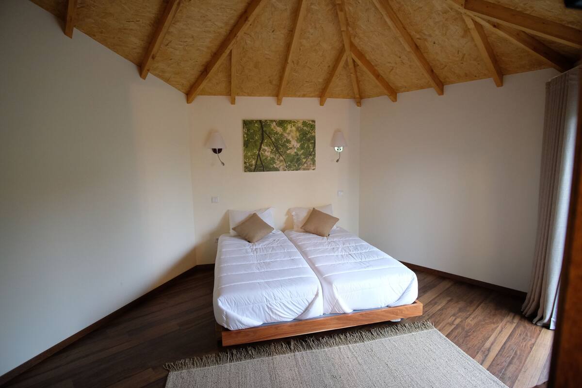 Traditional Room | Free WiFi