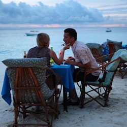 Breakfast, lunch, dinner served; local and international cuisine