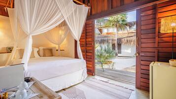 Standard Bungalow, 1 Queen Bed