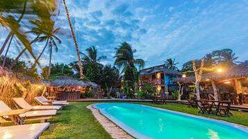 Outdoor pool, pool loungers