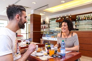 Bar (in der Unterkunft)