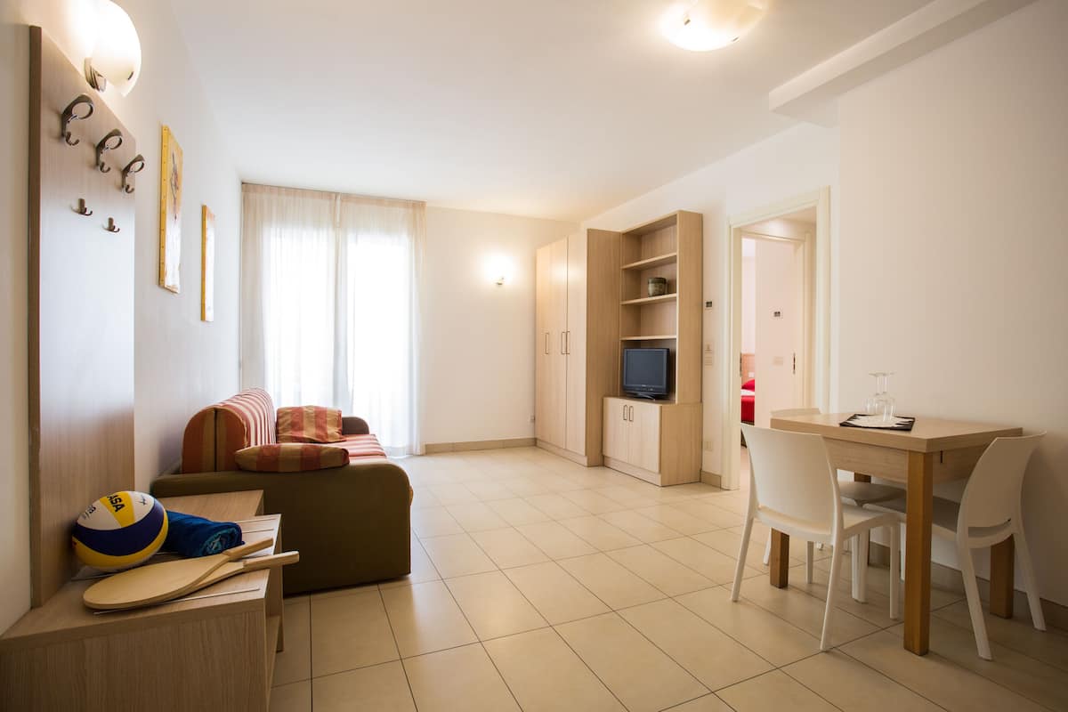 Apartment, 1 Bedroom, Terrace (4/5 pax) | Living area