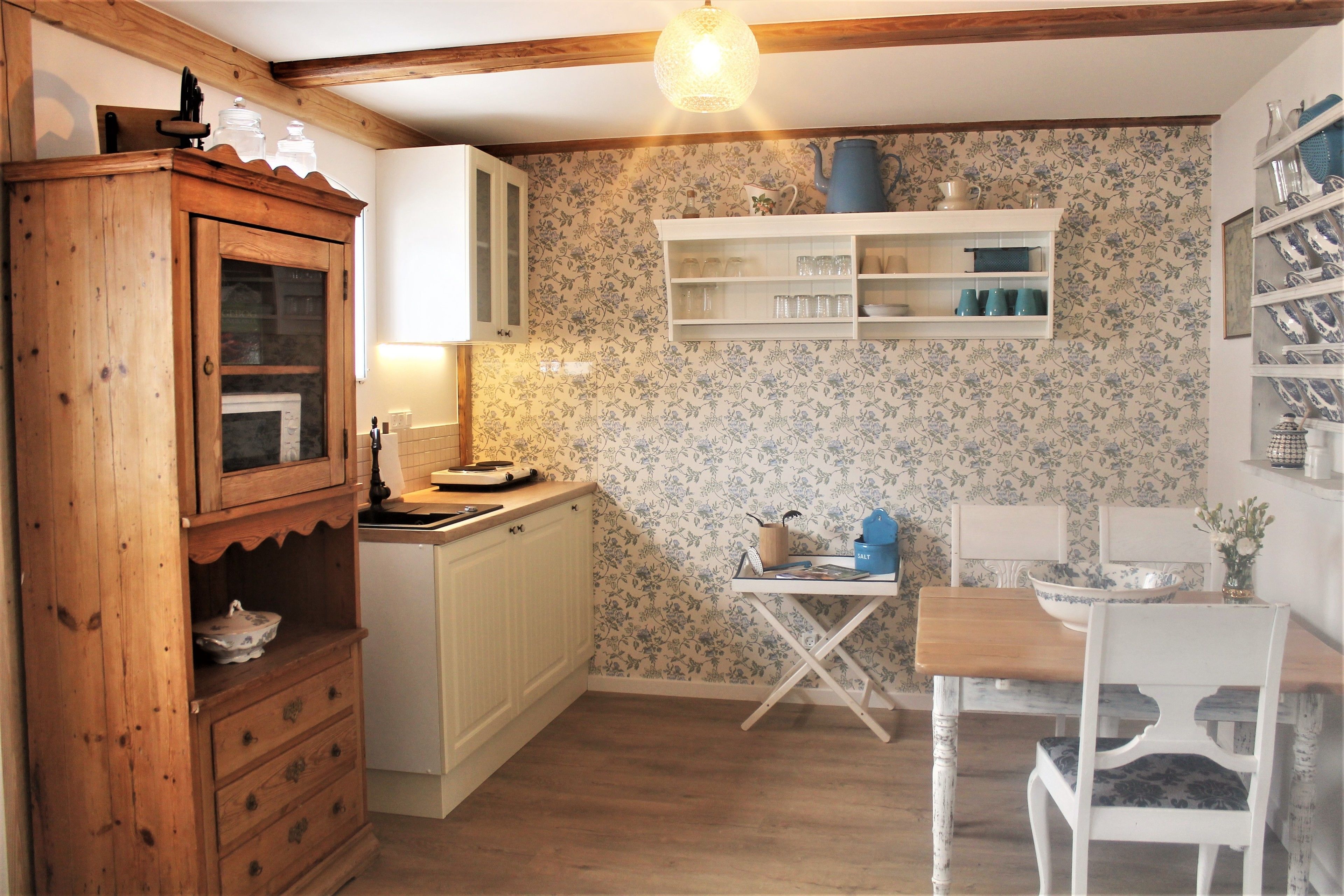 quadruple room, 1 bedroom, kitchenette, courtyard view | private kitchenette