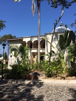Fachada da propriedade