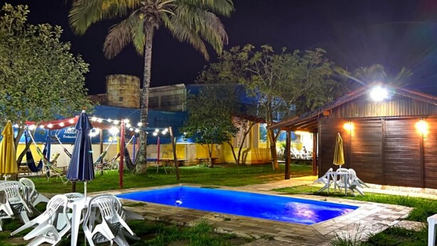 2 outdoor pools - Hostel Pedacinho do Céu (Itanhaém)