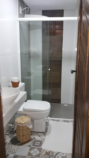 Shower, free toiletries, towels - Pousada Beira Rio Parnaiba (Parnaíba)