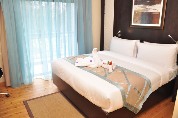 华丽套房, 高尔夫景观 | 客房服务设施