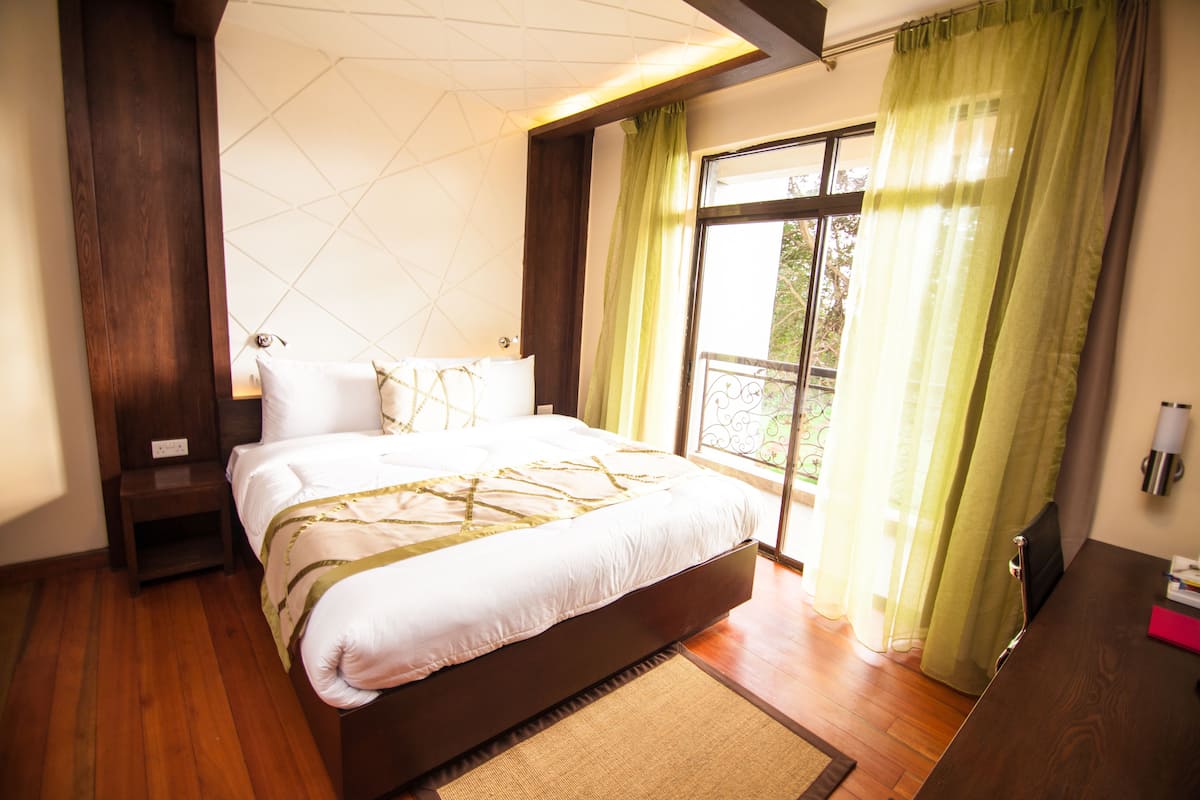 Ropa de cama de alta calidad y minibar