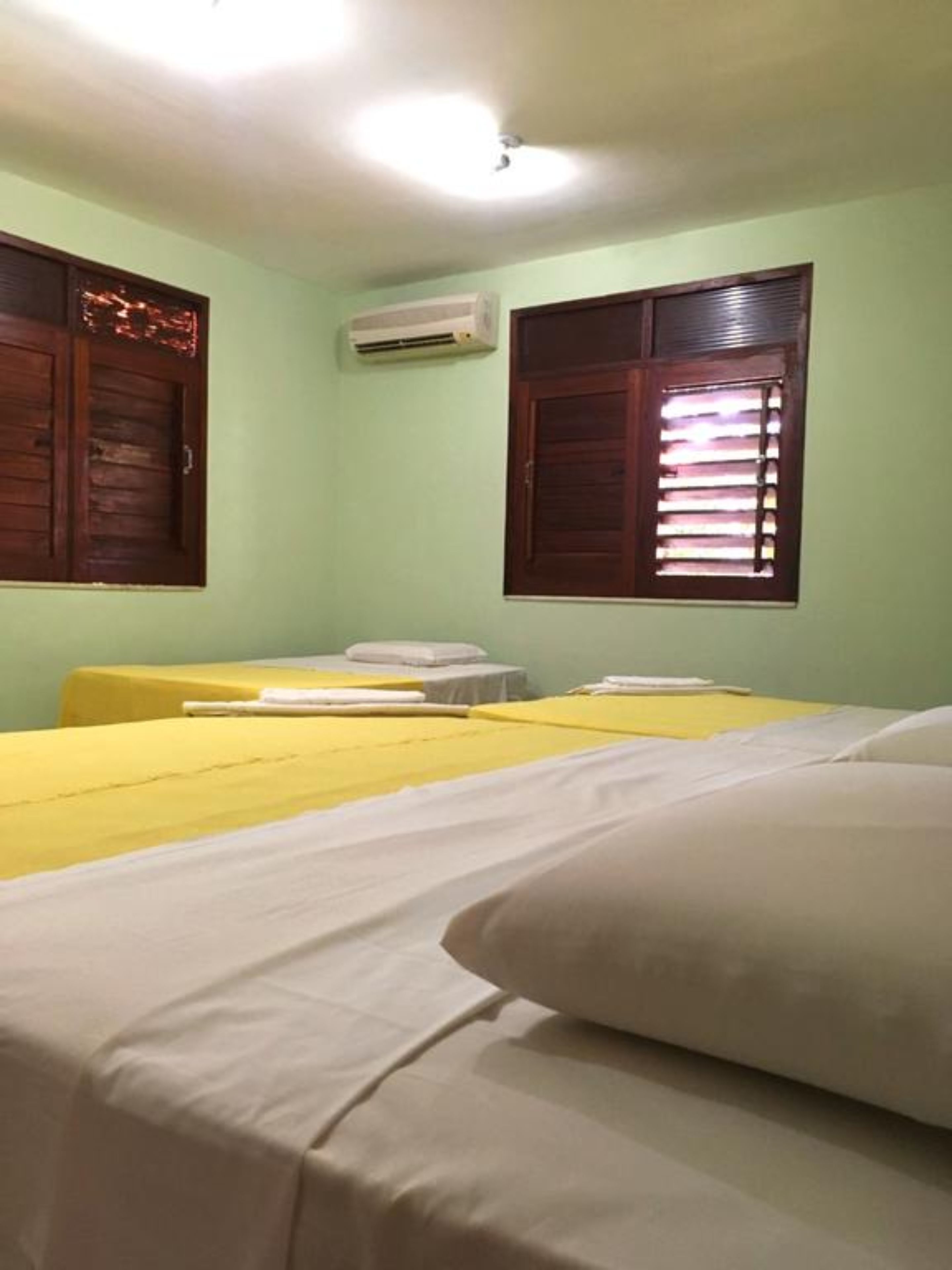 family room | free wifi, bed sheets