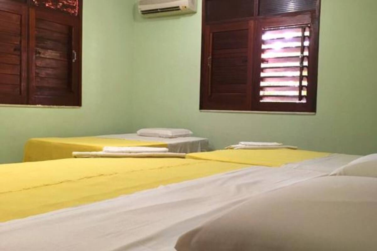 family room | free wifi, bed sheets