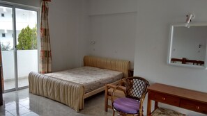 Family Studio, Multiple Beds