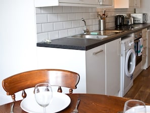 Miscellaneous - Corner House Apartment (Worthing)