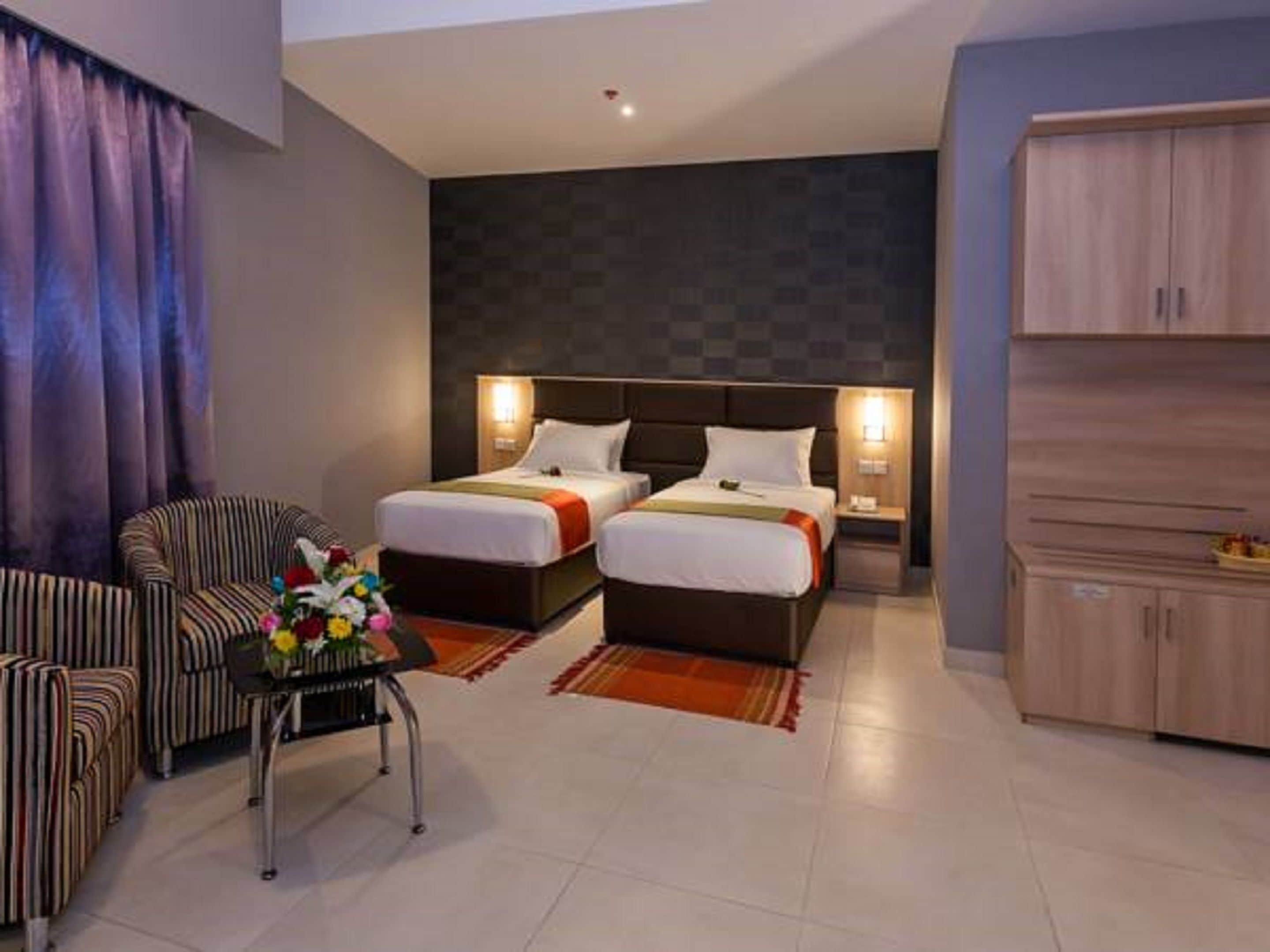 Photo - Florida Square Hotel (Previously known Flora Square Hotel)