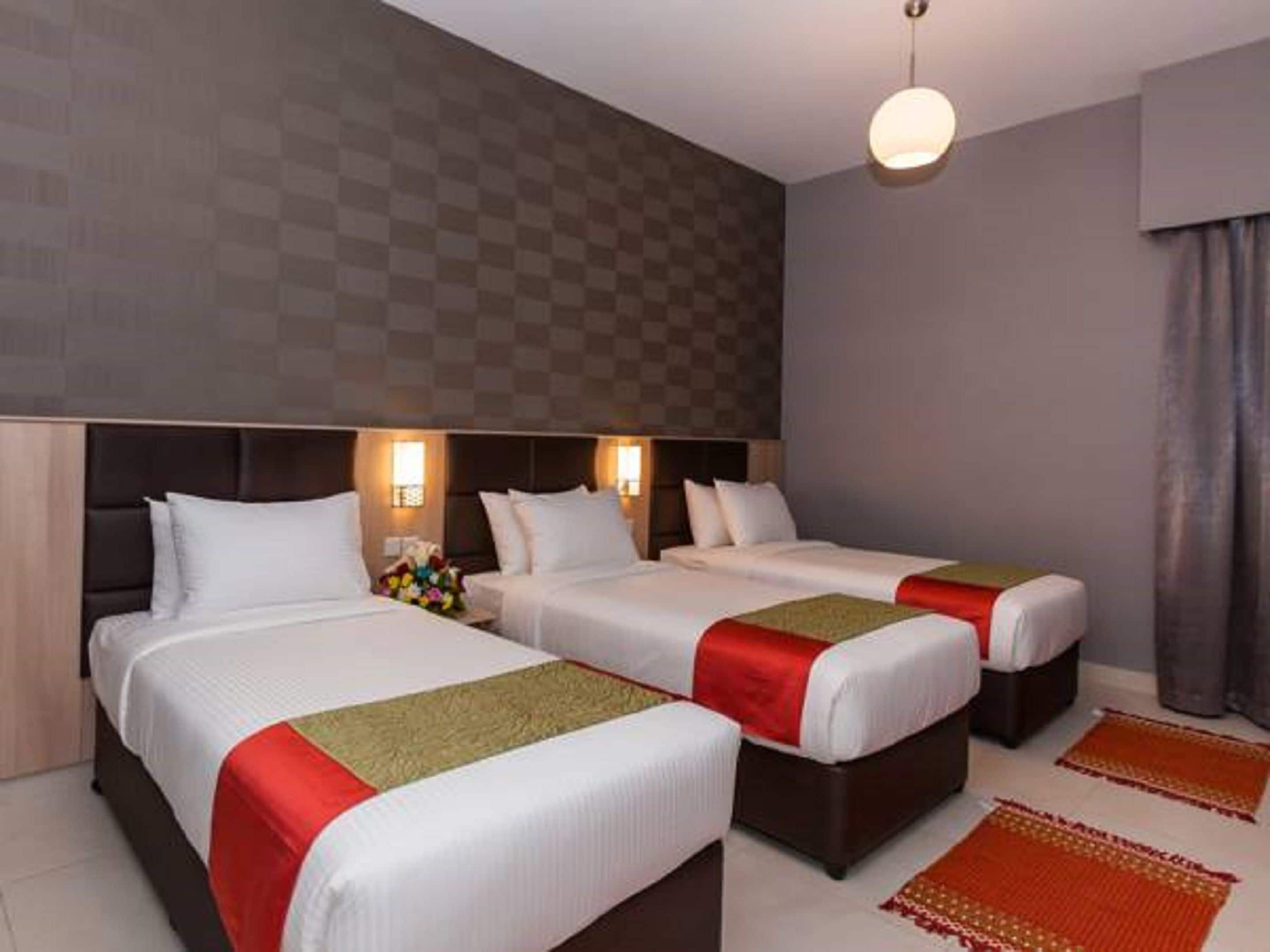 Photo - Florida Square Hotel (Previously known Flora Square Hotel)