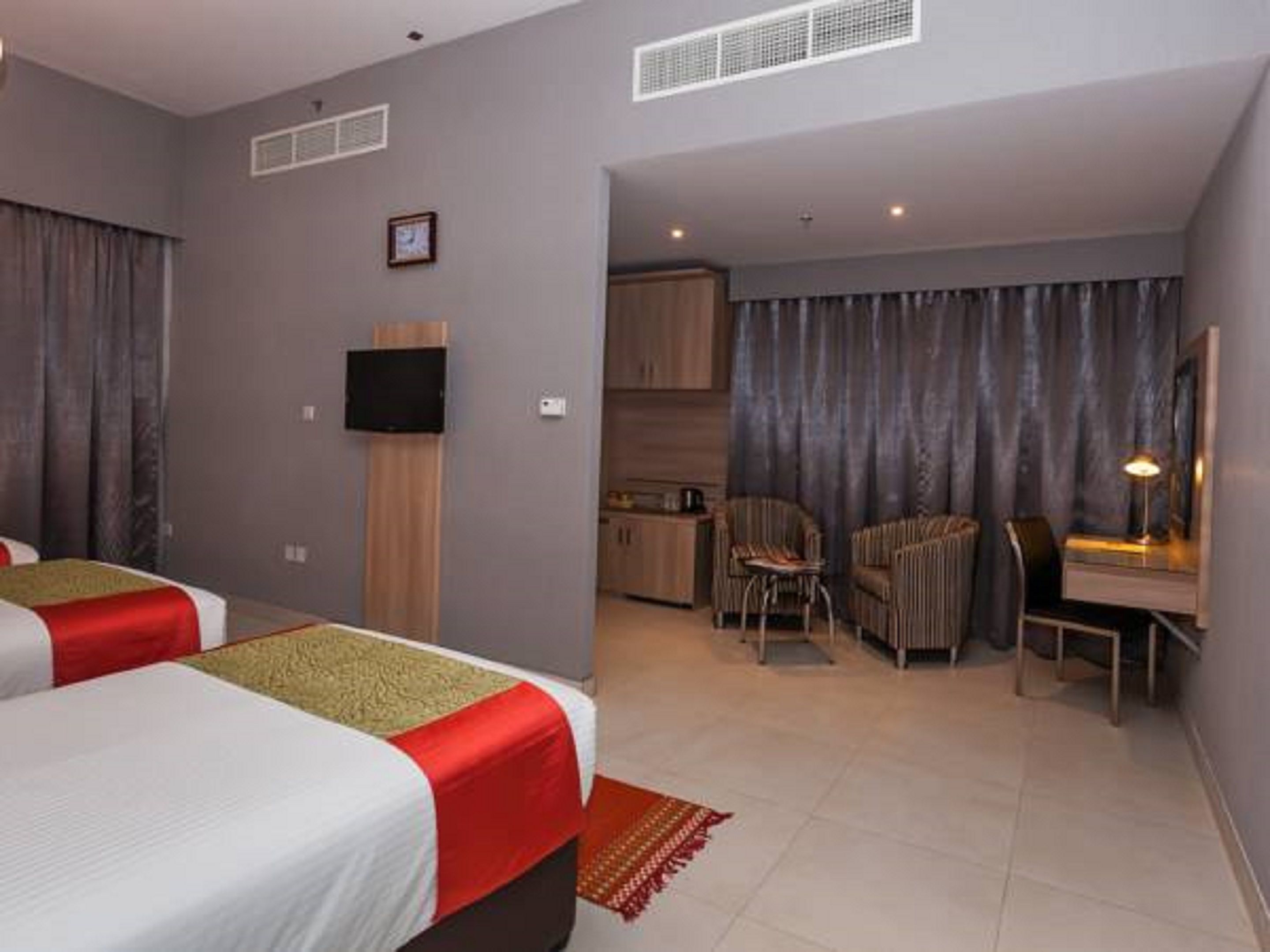 Photo - Florida Square Hotel (Previously known Flora Square Hotel)