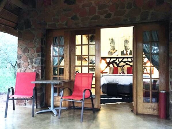 Classic Cottage, River View | Terrace/patio - Waterside Cottages (Gaborone)