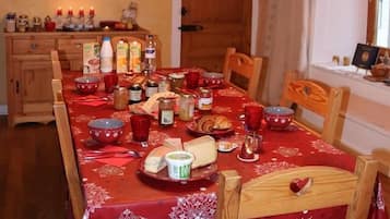 Petit déjeuner continental compris