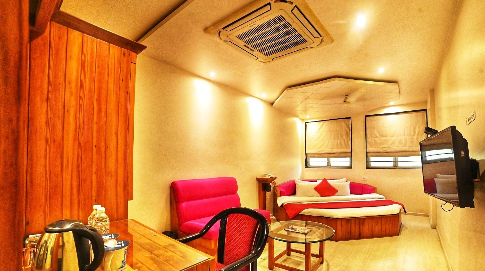 標準客房 | 迷你吧、書桌、筆電工作空間、隔音