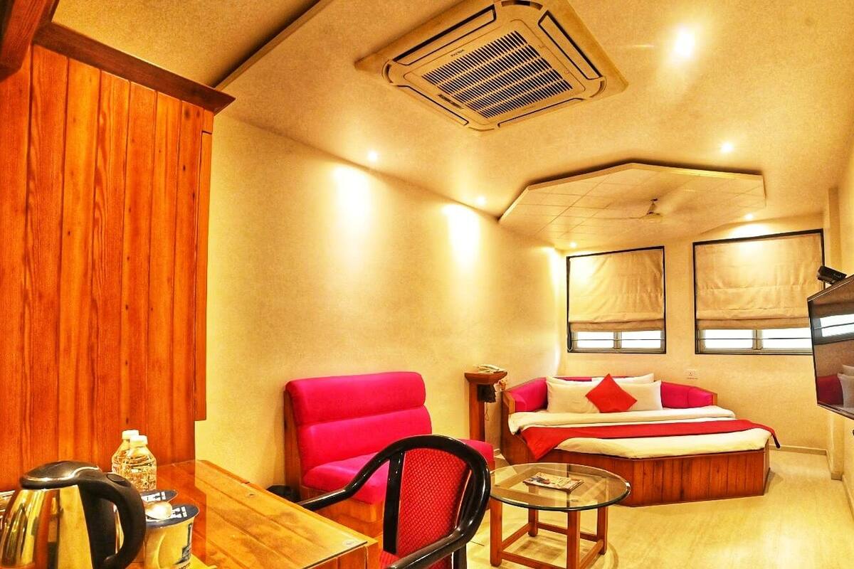 Kamar Standar | Minibar, meja kerja, ruang kerja ramah laptop, dan kedap suara
