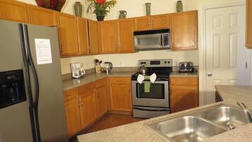 Fridge, microwave, coffee/tea maker