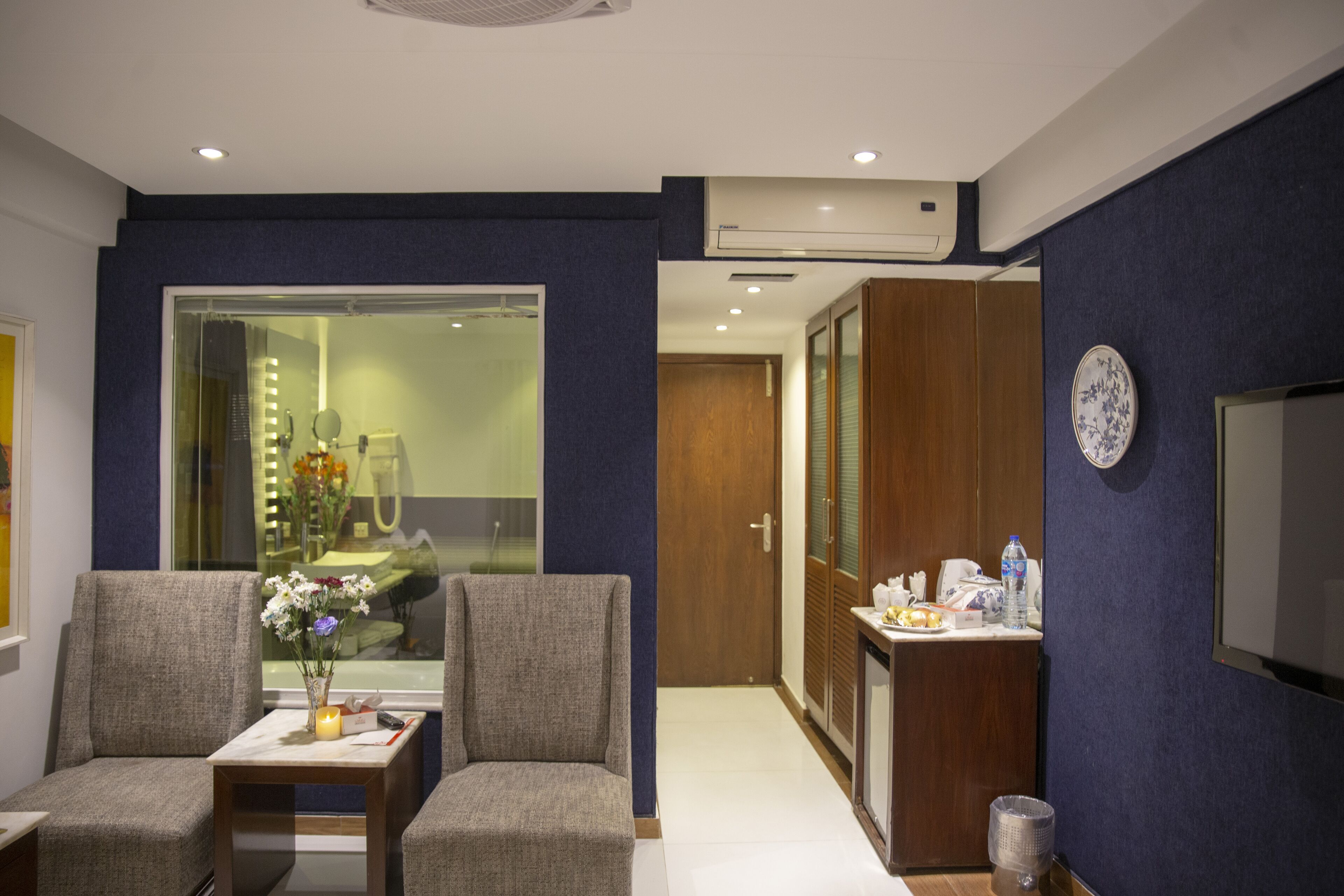 deluxe double room | 1 bedroom, in-room safe, soundproofing, iron/ironing board