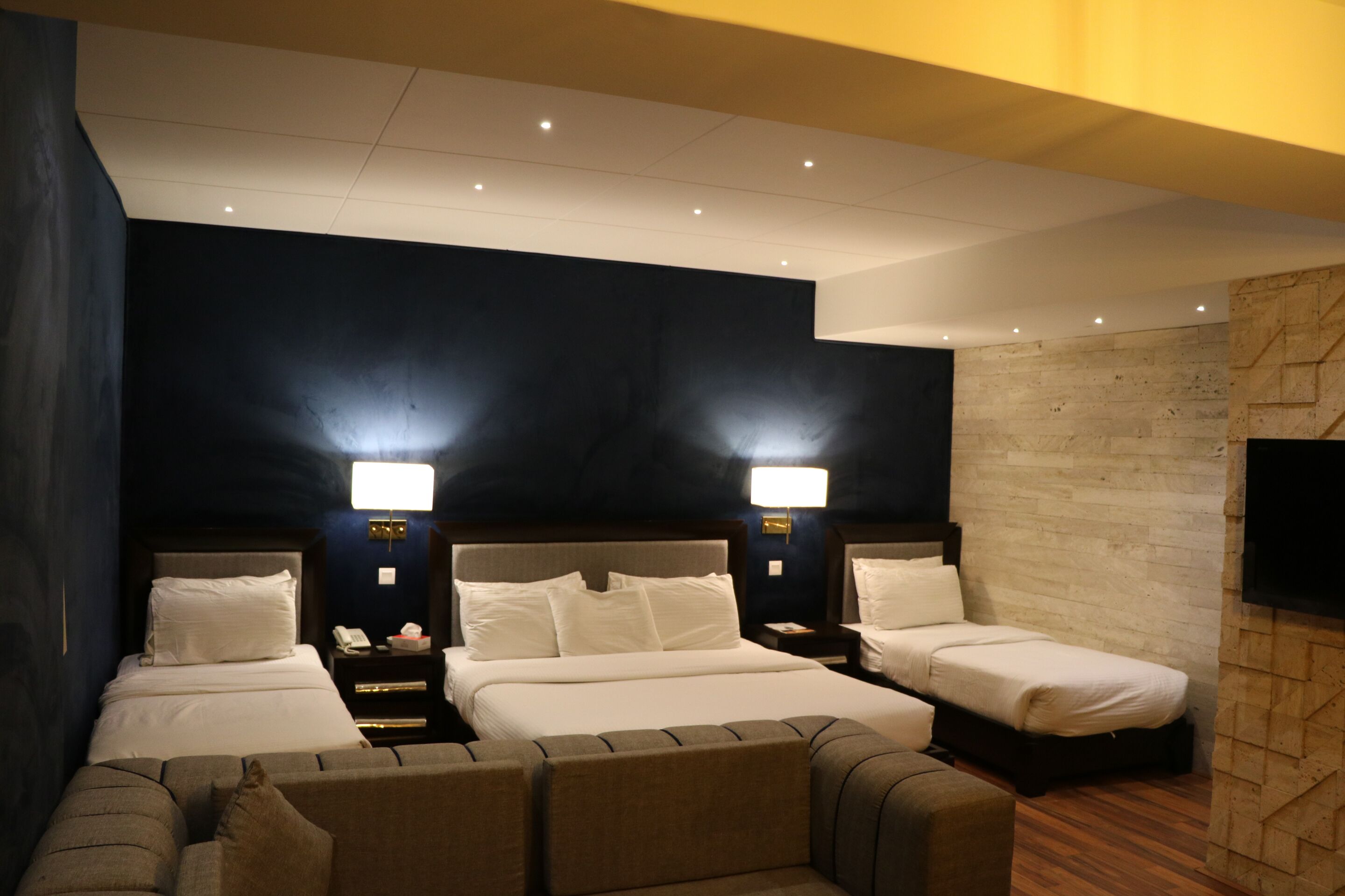 deluxe double room | 1 bedroom, in-room safe, soundproofing, iron/ironing board