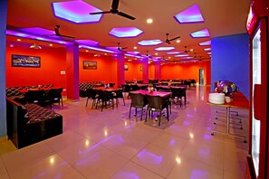 Lunch and dinner served, international cuisine - Hotel ACE (Udaipur)