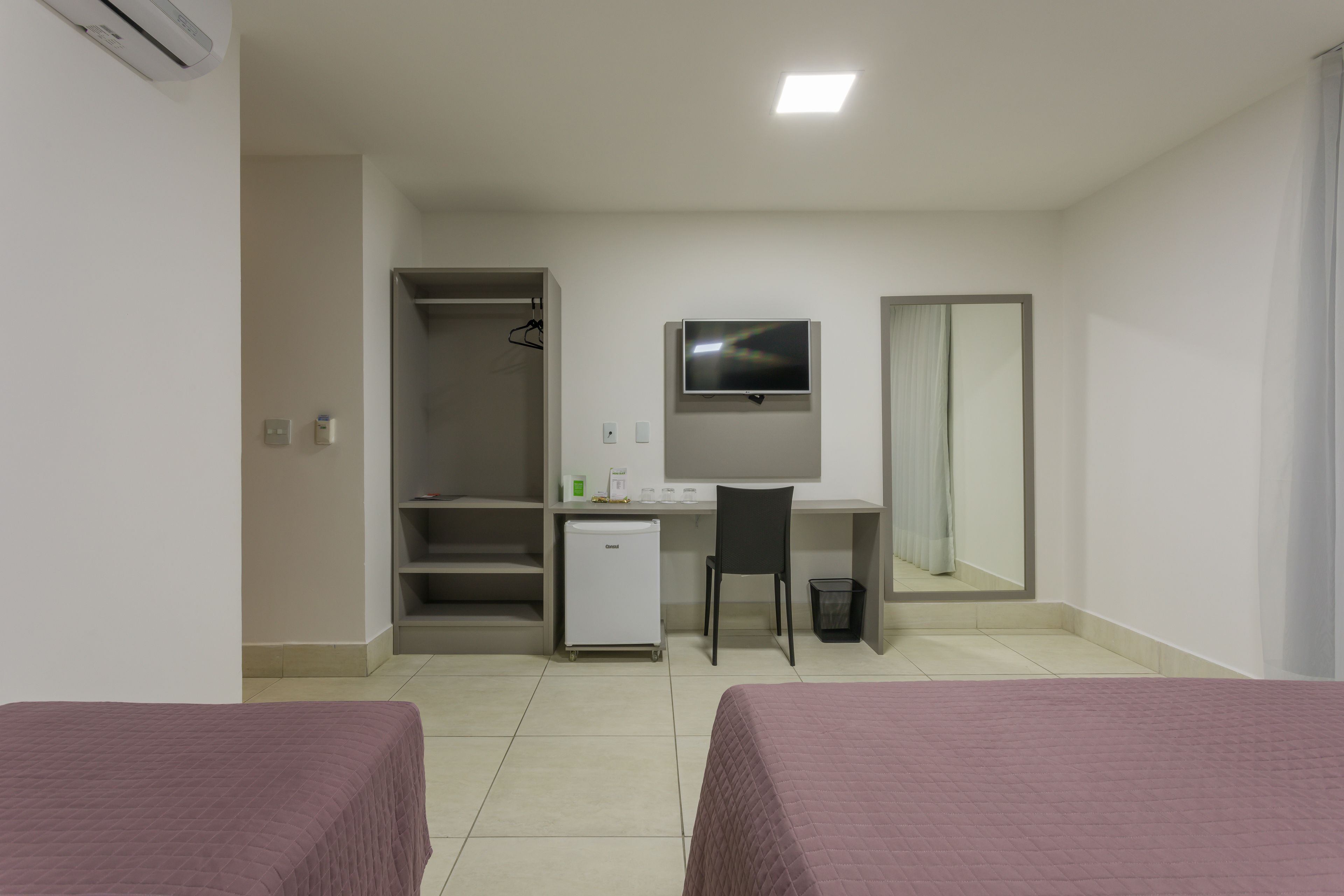 1 bedroom, minibar, in-room safe, blackout curtains