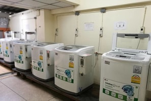Ruang laundry