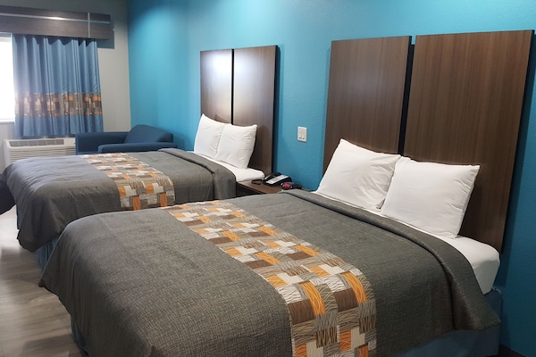 Standardzimmer, 2 Queen-Betten, Nichtraucher, Kochnische