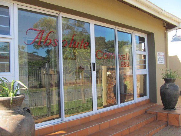 Entrada de la propiedad