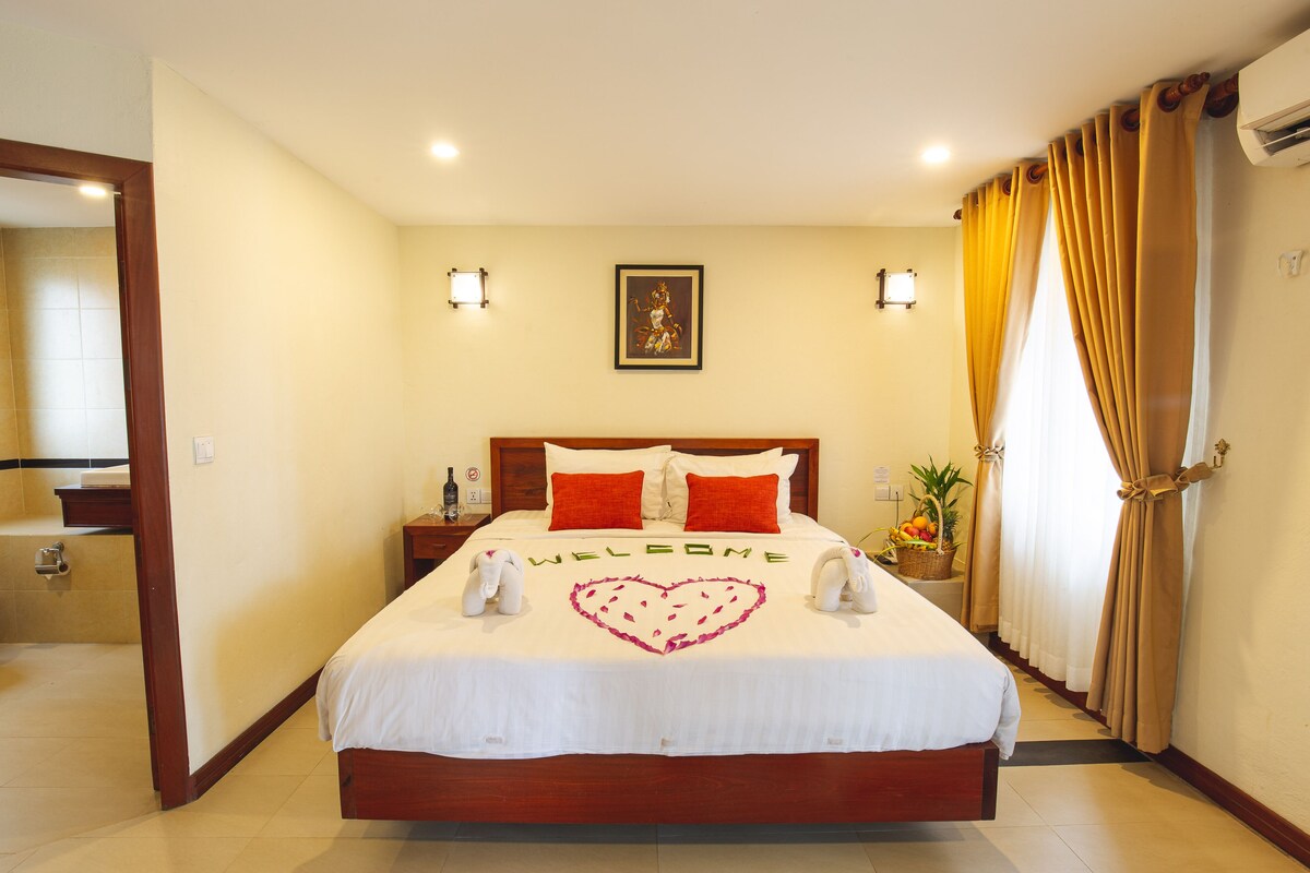 Deluxe Villa, 1 King Bed | Select Comfort beds, minibar, in-room safe, individually decorated