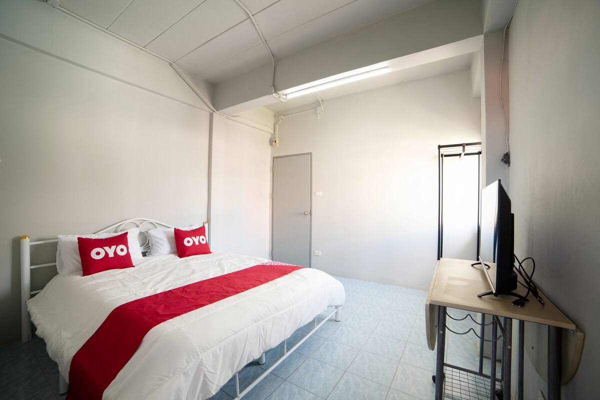 Bureau, Wi-Fi gratuit, draps fournis