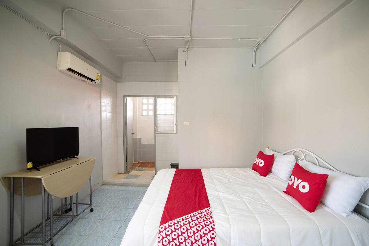Bureau, Wi-Fi gratuit, draps fournis
