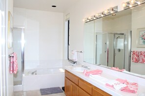 Maison, 3 chambres | Salle de bain