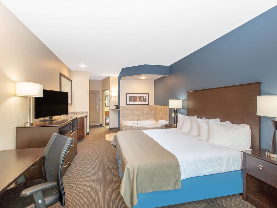 Desk, blackout curtains, iron/ironing board, free cots/infant beds