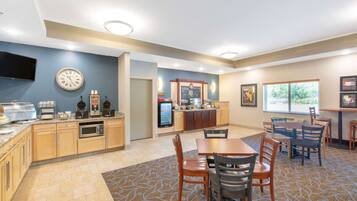 Free daily continental breakfast