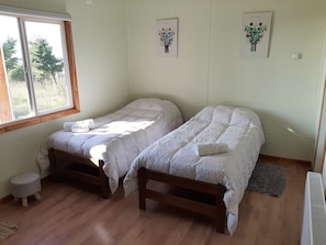 Basic Duplex | Premium bedding, iron/ironing board, free WiFi