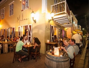 Restaurant - Bed & Bike Curacao Hostel (Willemstad)