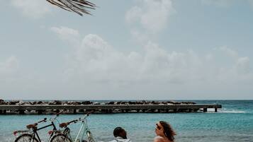 Plage à proximité, sable blanc