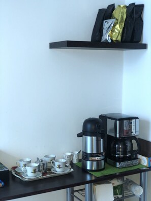 40-inch flat-screen TV with cable channels, TV - Hostel paradise (Santa Marta)
