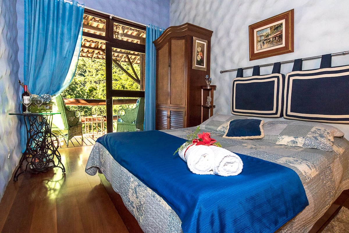 Standard Double Room (Hortensia) | Hypo-allergenic bedding available, minibar, desk, blackout drapes