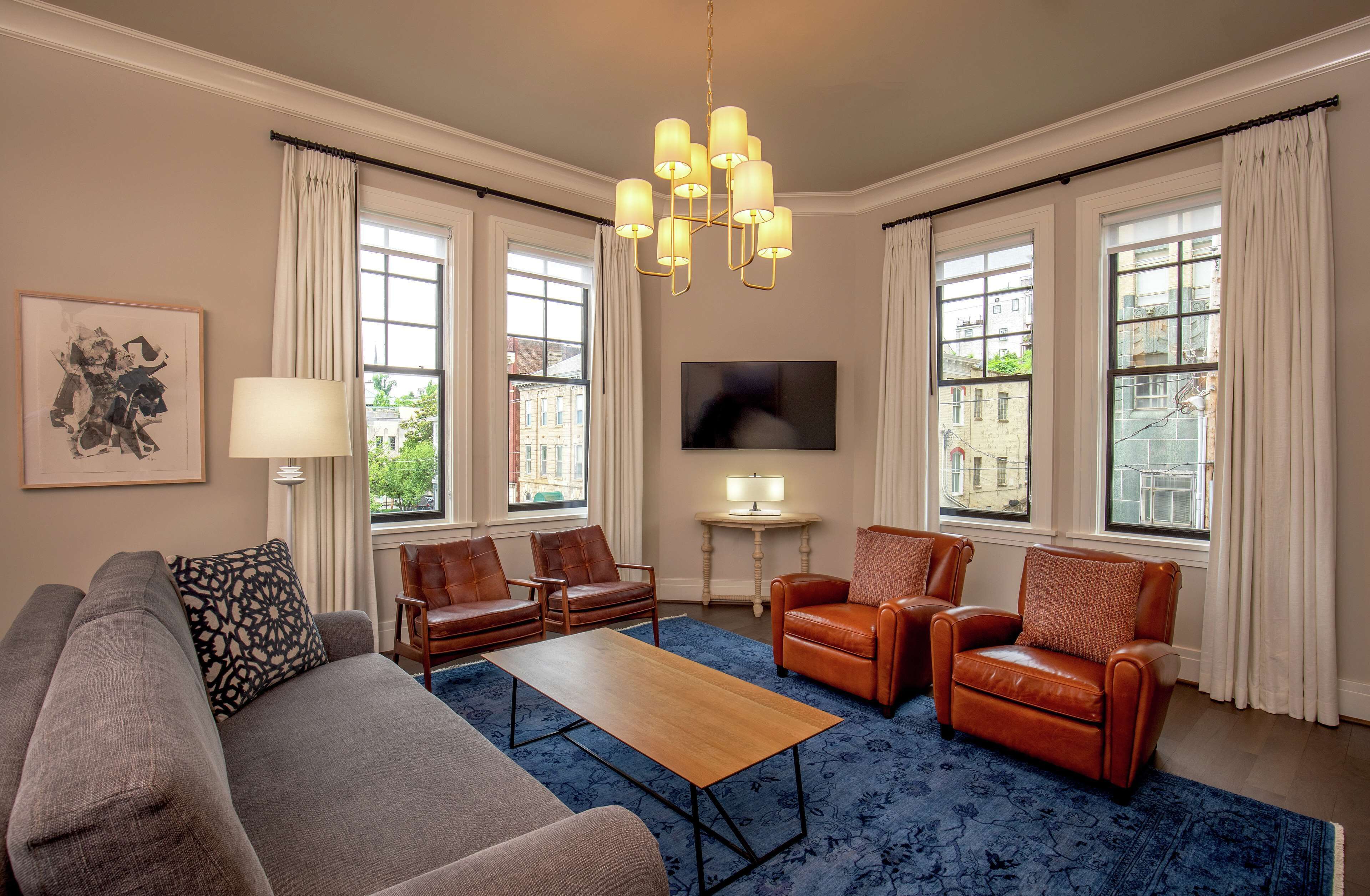 presidential suite, 1 king bed, non smoking | hypo-allergenic bedding, in-room safe, desk, blackout curtains