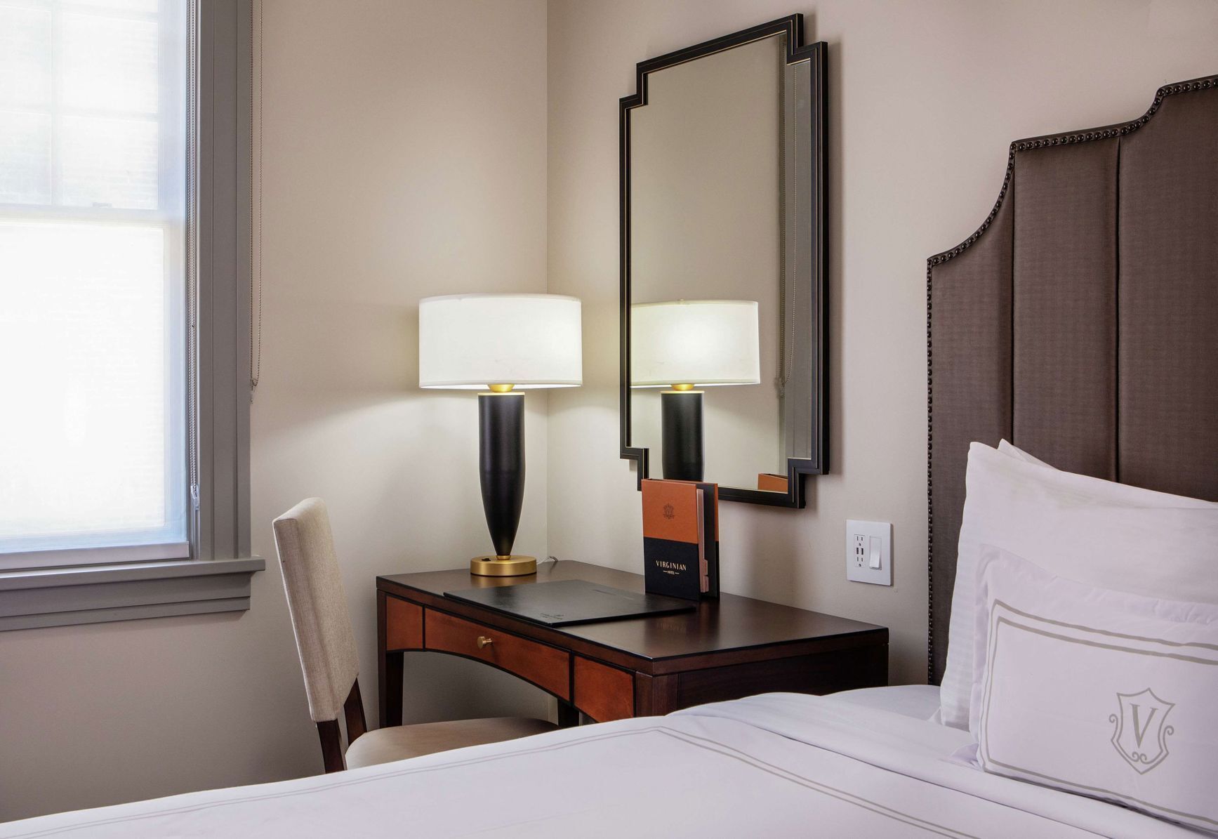 Hypo-allergenic bedding, in-room safe, desk, blackout drapes